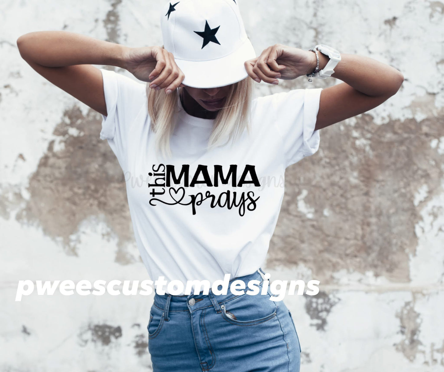 This Mama Prays Tee