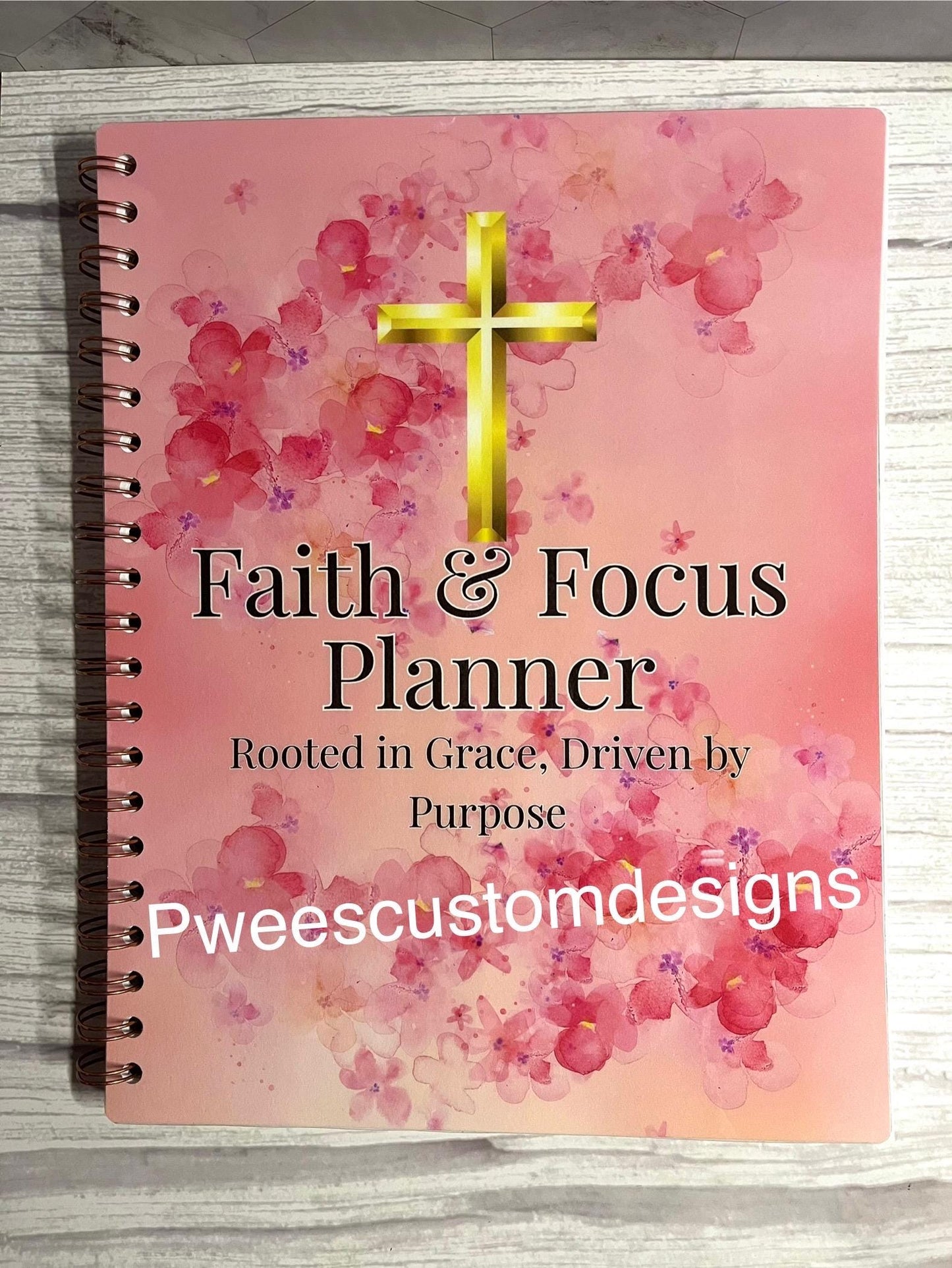 Faith & Focus Christian Planner: Monthly Weekly Prayer Journal